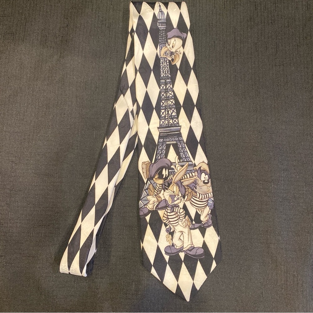 Looney Tunes Mania black and white tie
